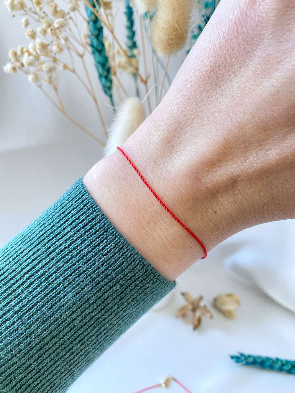 Minimalistisches „String of Fate“-Armband – Karabinerverschluss